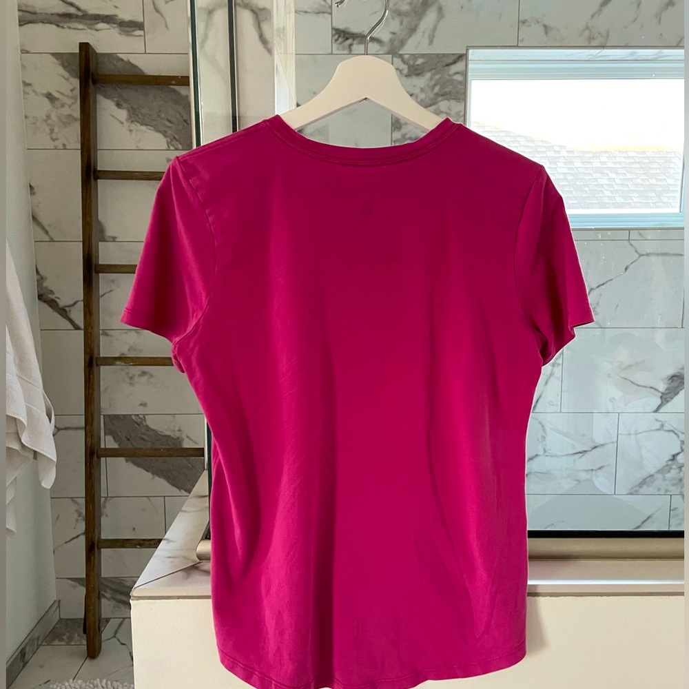 LULULEMON T Shirt Love Curved-Hem Crewneck T-Shirt Size 6